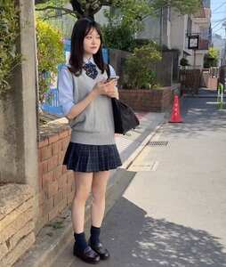 作品CRT-074封面图片mp4迅雷磁力链接下载地址在线观看