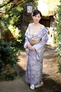 竹内梨恵,中山香苗作品ABEN-040封面图片mp4迅雷磁力链接下载地址在线观看